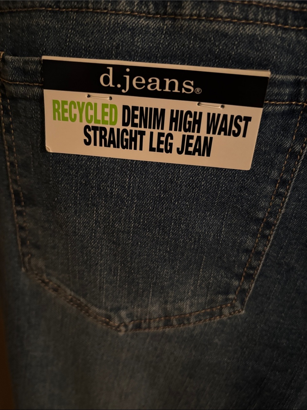 d. jeans High Waist Straight Leg Women's Jeans in medium blue stonewash - Picture 4 of 8